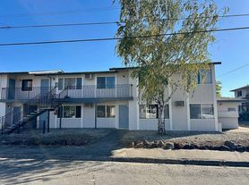 15 Royale Ave, Lakeport, CA