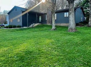200 Crestway Dr, Beckley, WV