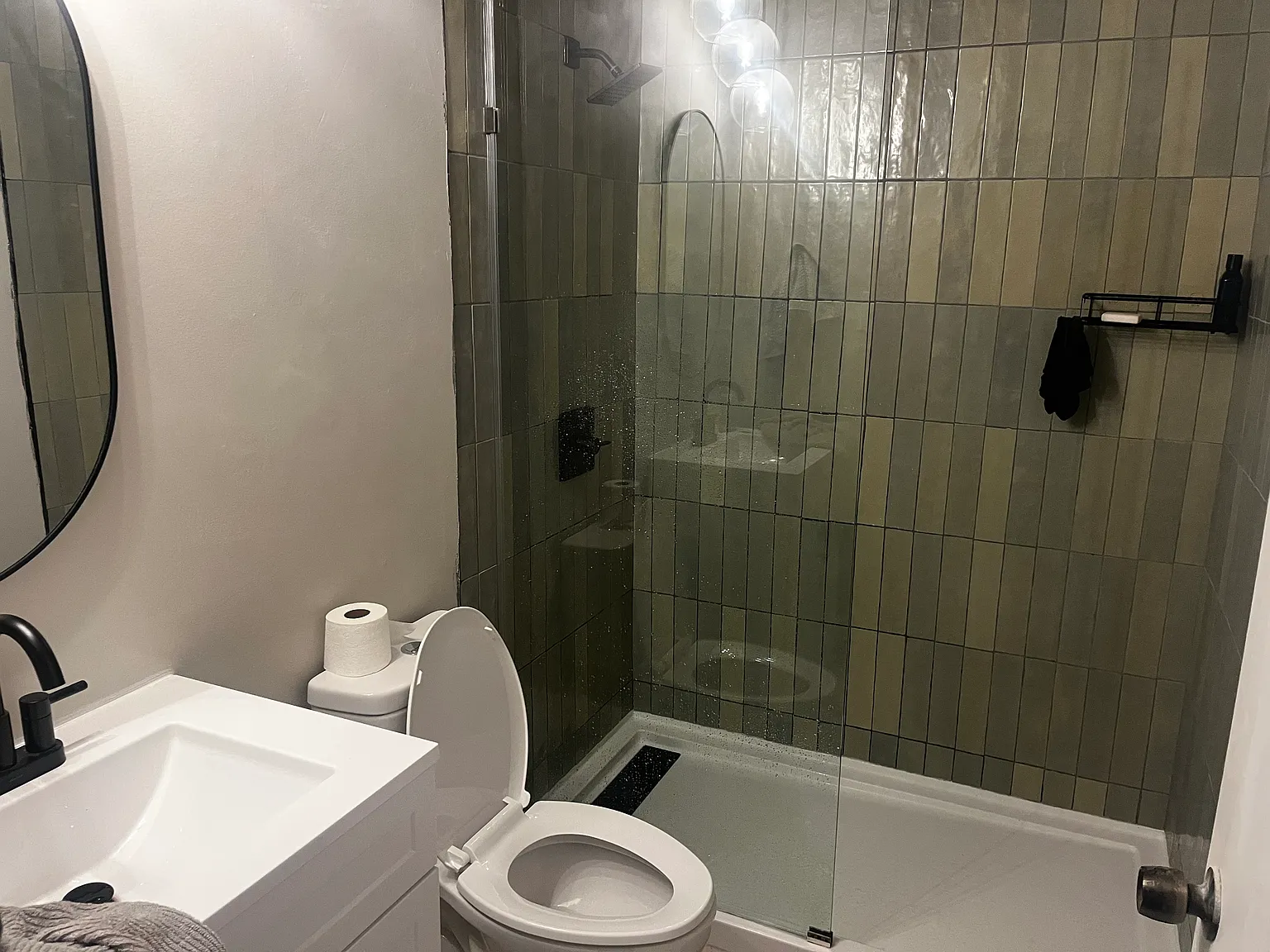 3 bed, 2.5 bath, 1527 sqft, $1,700 — Photo 3