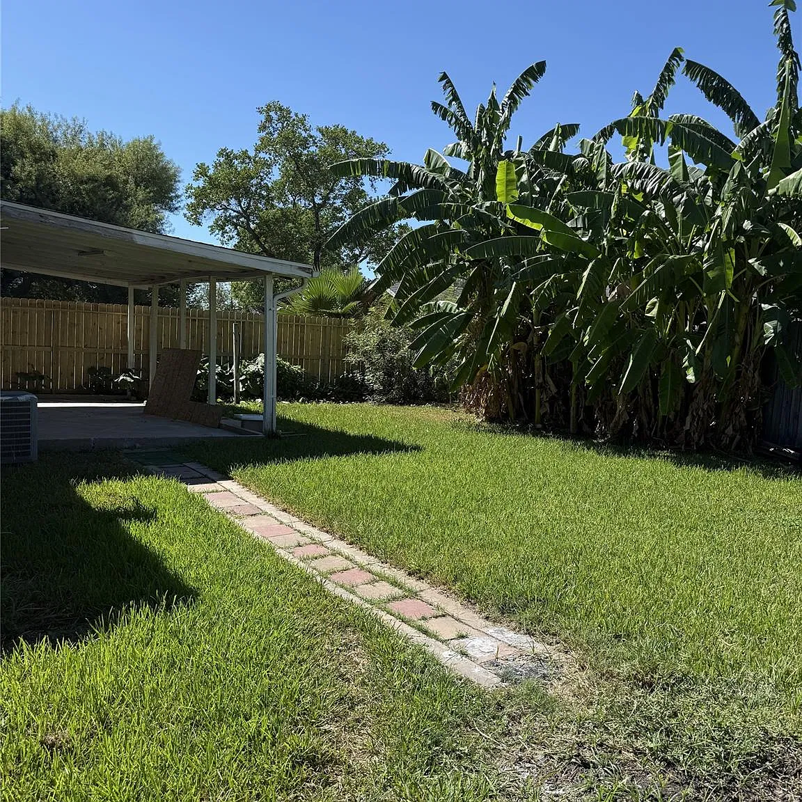 2 bed, 2.0 bath, 1212 sqft, $1,575 — Photo 3