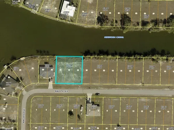 1721 NW 8th Ter, Cape Coral, FL 33993