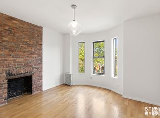 30 3rd St #2C, Brooklyn, NY 11231