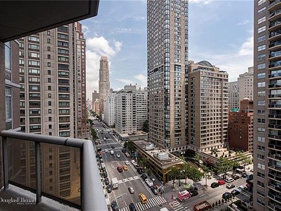 4th image of 188 E 64th St APT 1804