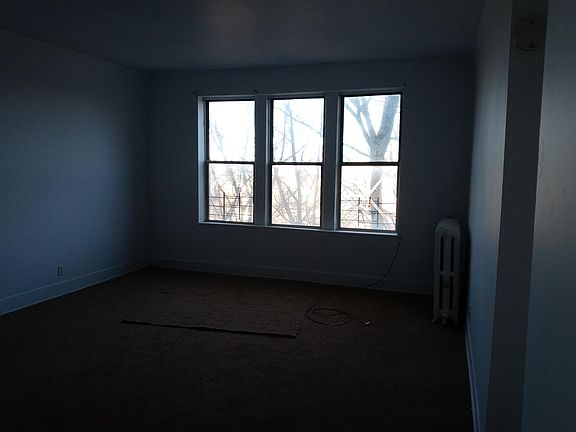 5th image of 37 Avon Pl
