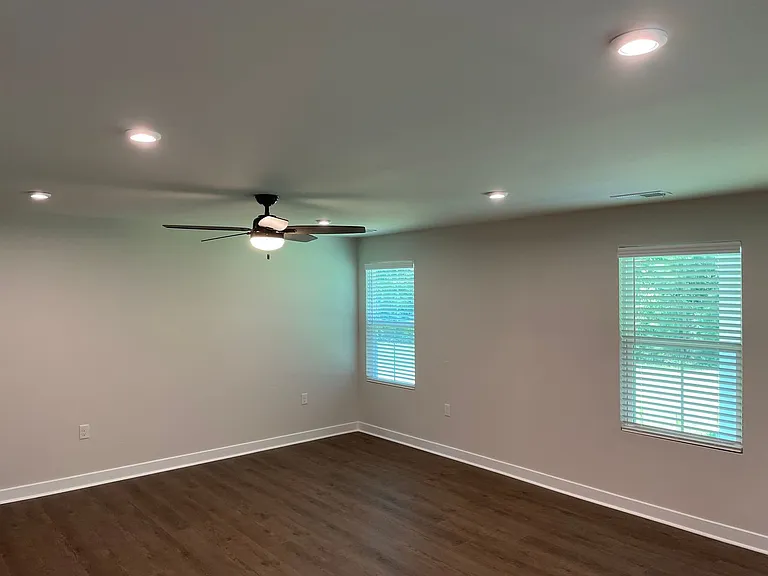 1324 Nora Ct NW — Photo 5