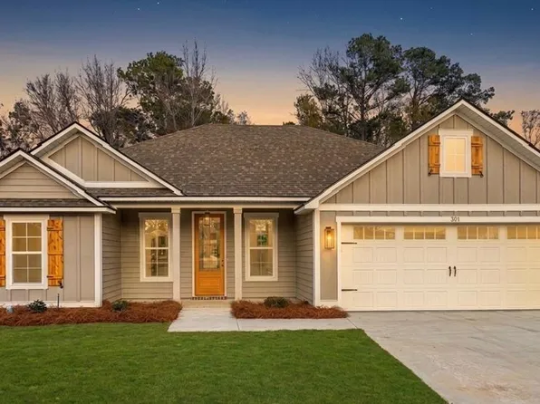 363 McNeal Heritage Cir, Hahira, GA 31632