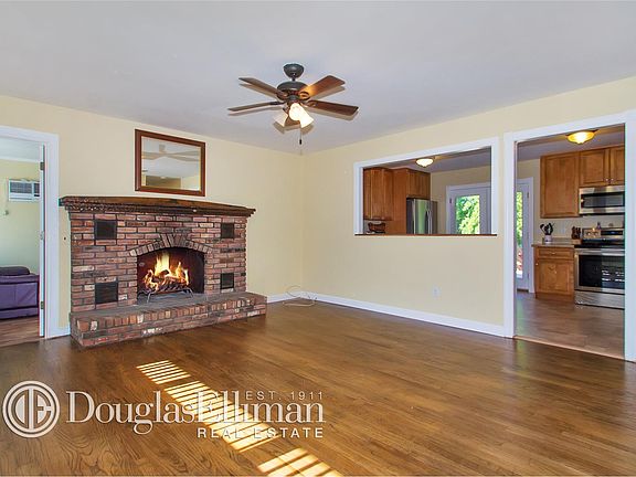 2nd image of 273 Schoenfeld Blvd
