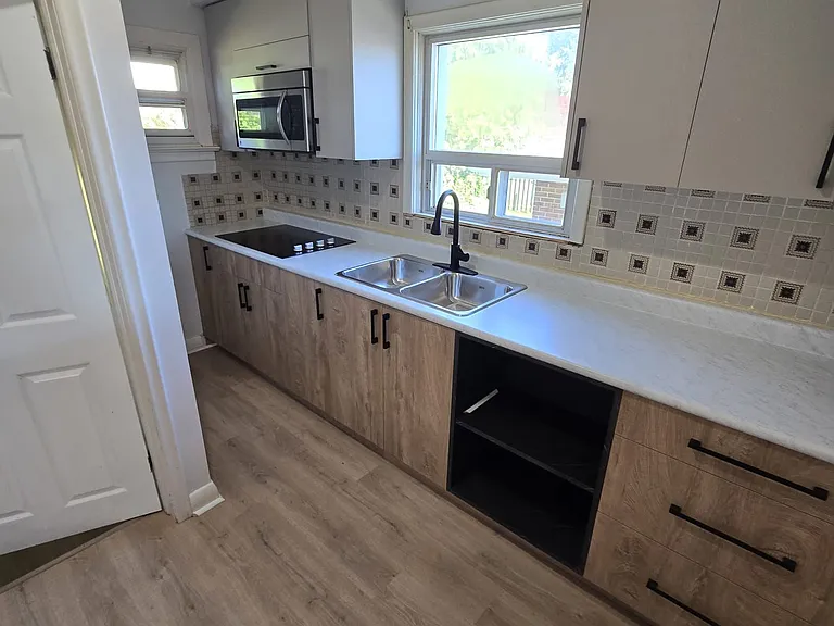 91 Pitt Ave — Photo 5