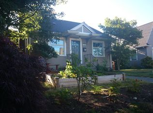 3046 27th Ave W, Seattle, WA 98199