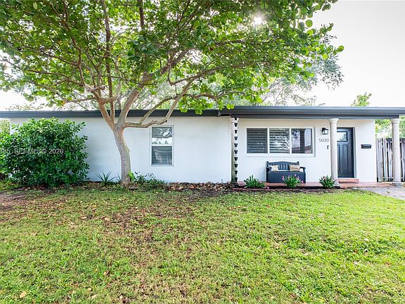 5th image of 5030 SW 113th Ct