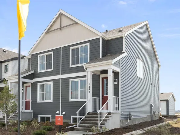 1441 N Rangeview Dr SE, Calgary, AB T3S 0G9