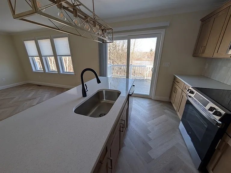 778 Main St #8 — Photo 10