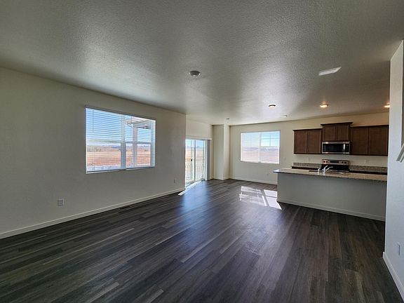 livingroom/diningroom/kitchen