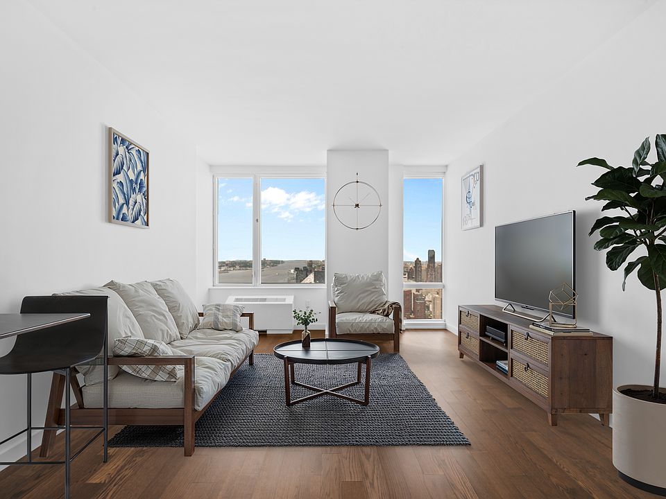1st image of 605 W 42nd St #Penthouse 5c
