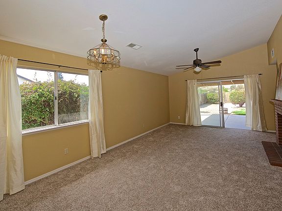 3rd image of 1649 Summer Creek Ln