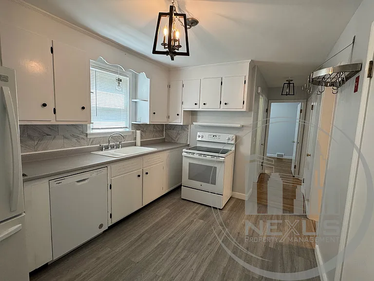 33 Northgate Rd — Photo 17
