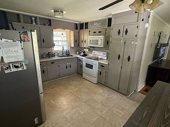 2nd image of 3564 Gidley Rd
