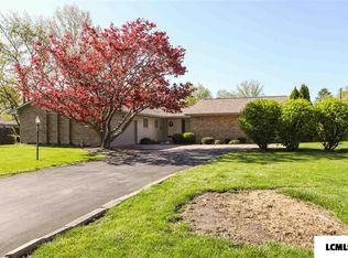 417 Minder Dr, Lincoln, IL 62656