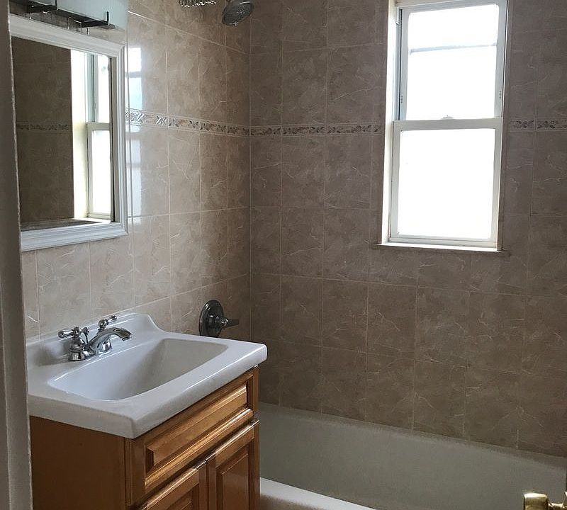 1st image of 2263 41st St APT 1F