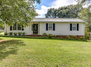 109 Country Gln, Pelzer, SC 29669