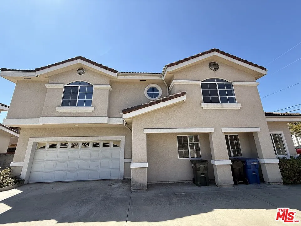 3 bed, 2.5 bath, 1626 sqft, $3,100 — Photo 3