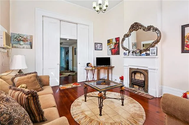 2 bed, 1.0 bath, 625 sqft, $1,800 — Photo 4