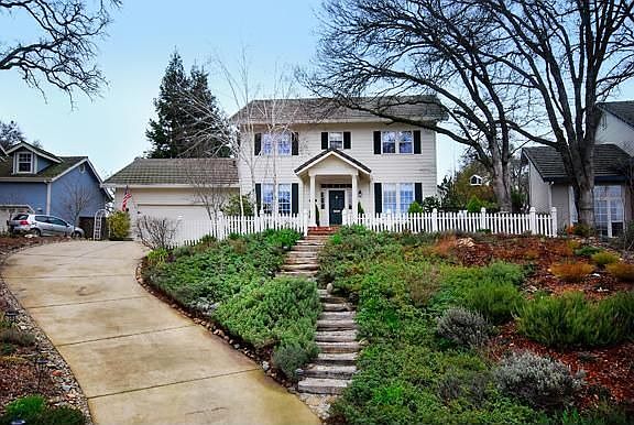 1st image of 3056 Fairchild Dr