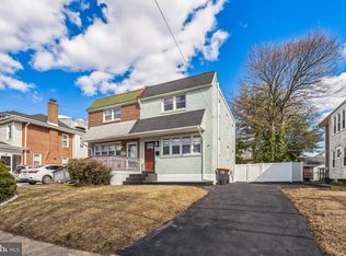 11 E Avon Rd, Brookhaven, PA 19015