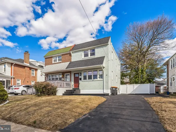 11 E Avon Rd, Brookhaven, PA 19015
