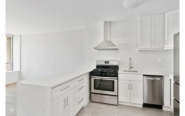 Rented by Douglas Elliman | media 21