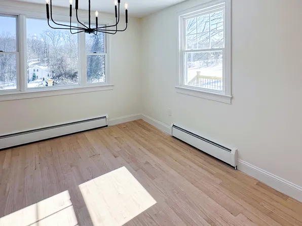 39 Prospect St, Auburn, MA 01501