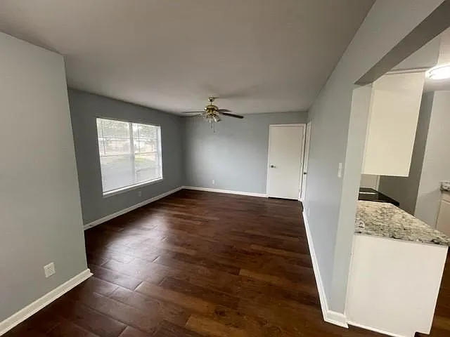 5106 Carelin Dr — Photo 18