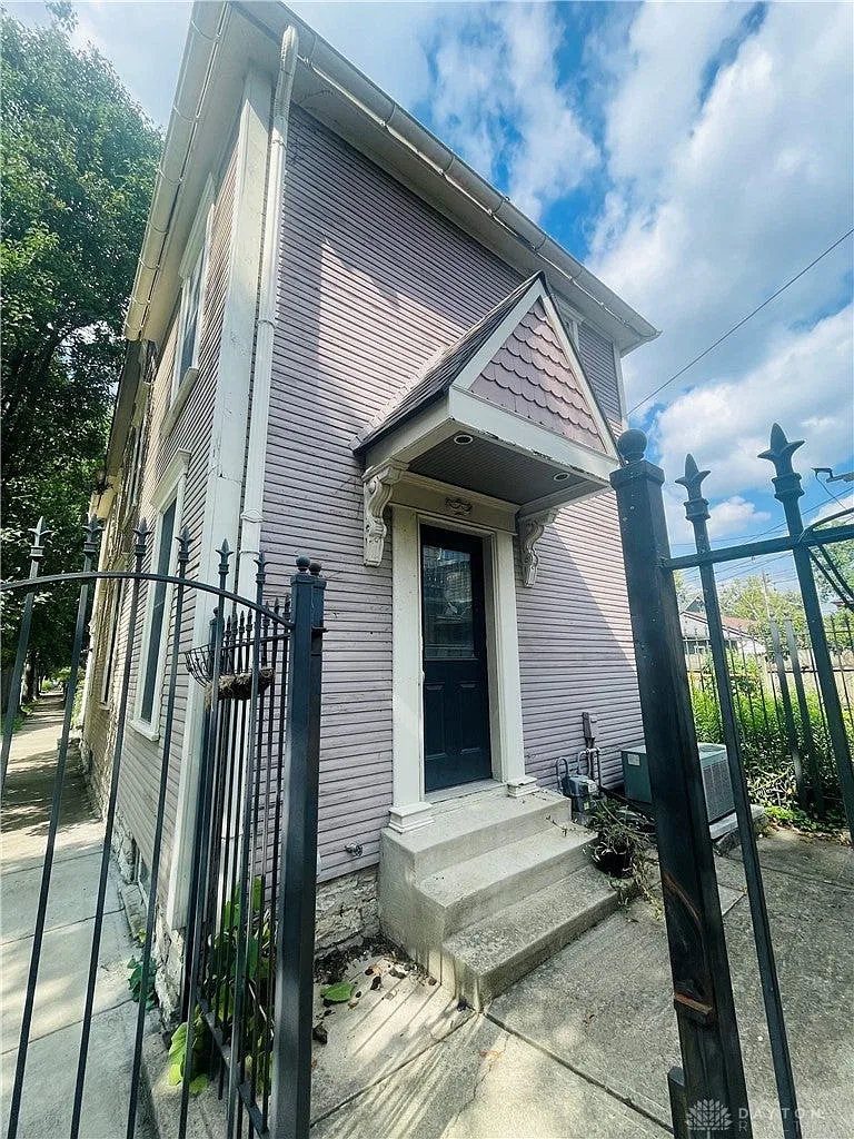 2 bed, 1.5 bath, 1634 sqft, $1,600 — Photo 3