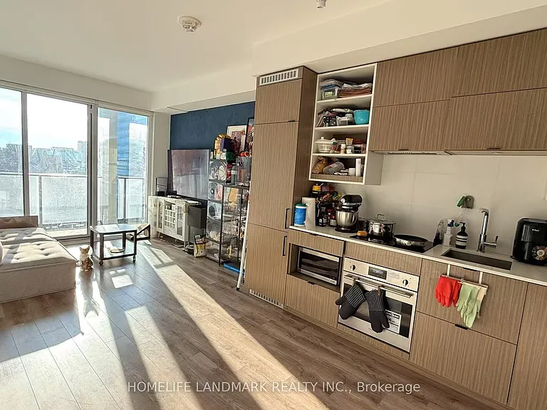 20 Edward St #1414 — Photo 5