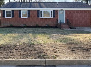 615 Gary Ln, Hampton, VA 23661