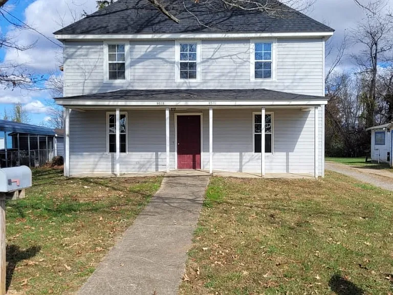 952 W Chapel Rd #A — Photo 1