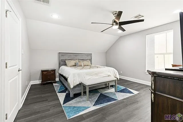 2133 Dumaine St — Photo 5
