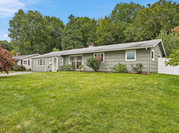 23 Prior Dr, Framingham, MA 01701