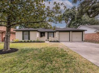 10655 Ivyridge Rd, Houston, TX 77043