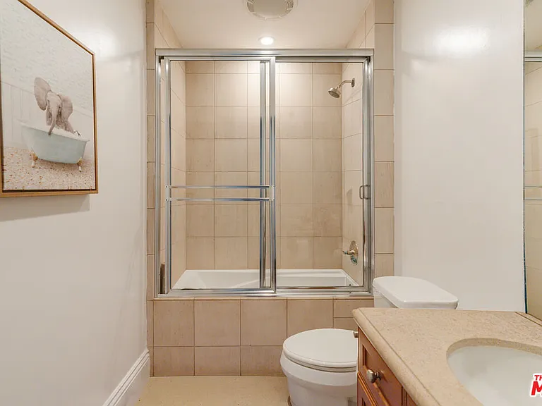 1835 Pandora Ave #302 — Photo 33