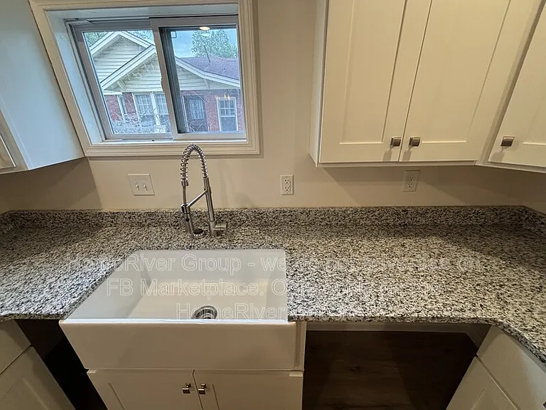 882 Maple Dr — Photo 12