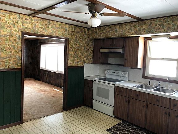 4th image of 2771 W Webster Rd