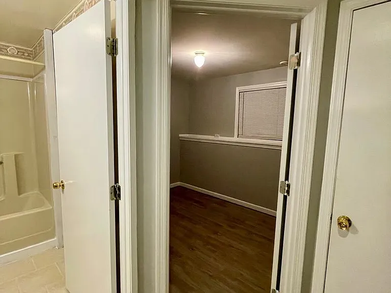 15226 Wentwood Ln — Photo 31