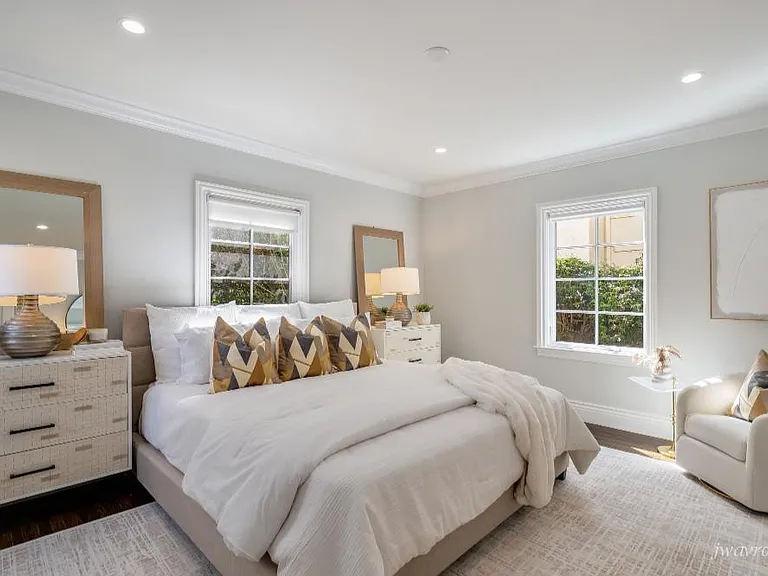 325 Moncada Way — Photo 21