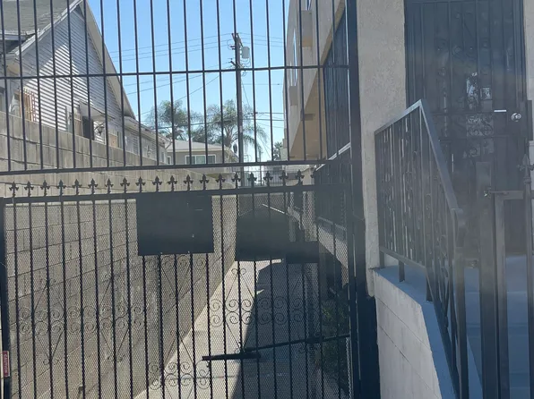 4942 Maplewood Ave #205, Los Angeles, CA 90004