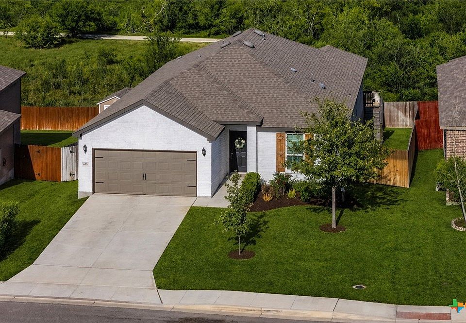 1st image of 610 Ridgehorn Dr