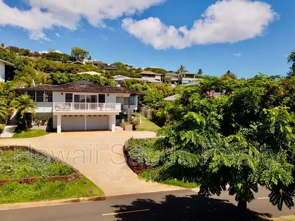 4812 Matsonia Dr, Honolulu, HI 96816