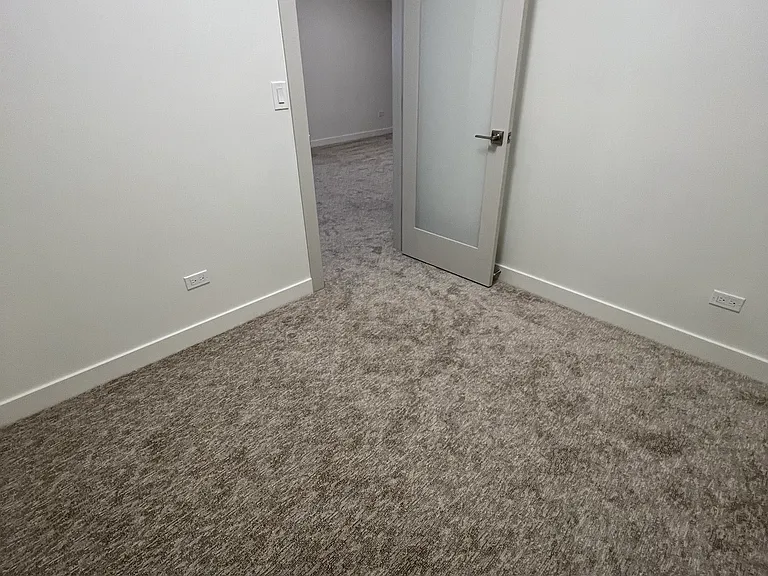 2416 W Foster Ave #1N — Photo 45