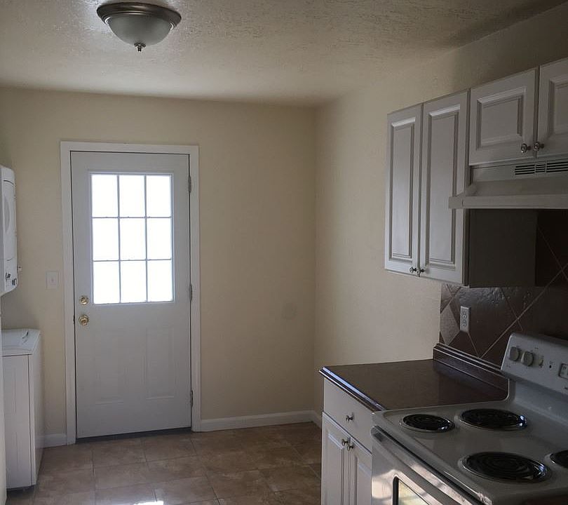 1st image of 210 Charleston St NE APT C