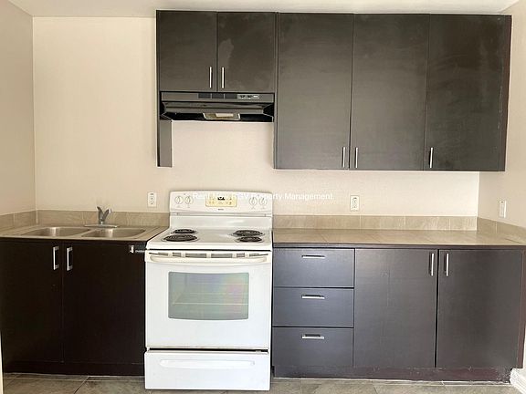 2nd image of 3206 Hillcrest Dr #1
